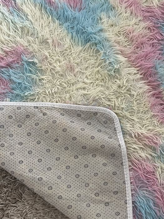 Ковер в стиле тай дай