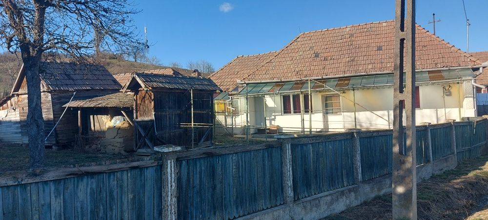 Casă de vânzare Sântioana de Mureș.