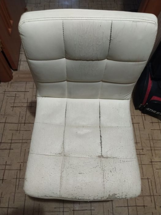 Стул крутящийся.  .б/у.