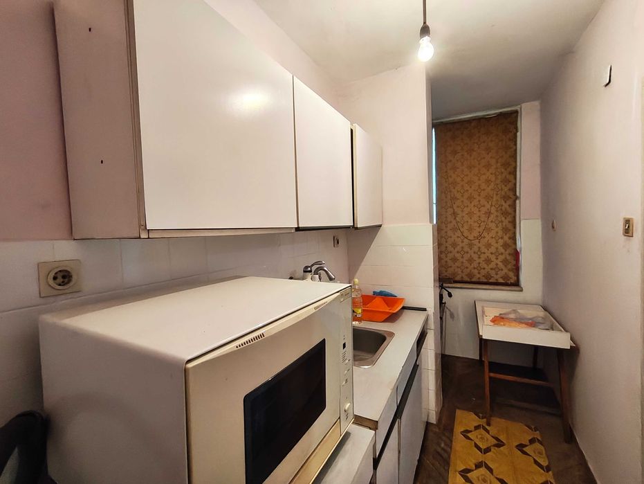 Двустаен тухлен апартамент - Идеален център