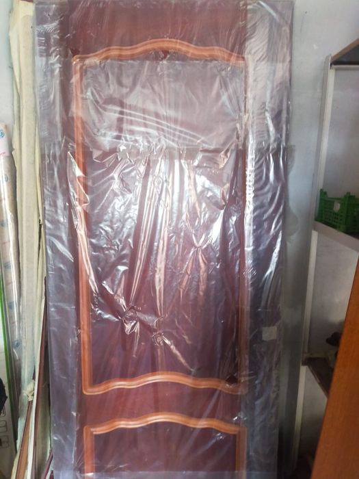 Продам межкомнатные двери