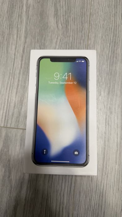 iPhone X 64 GB, SILVER