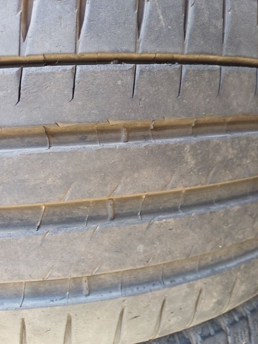 Гуми 255/40/19 Мишелин