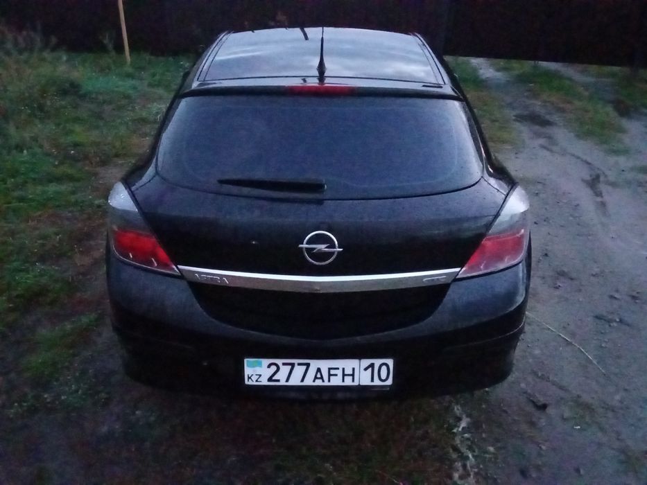 Опель Астра h.  .