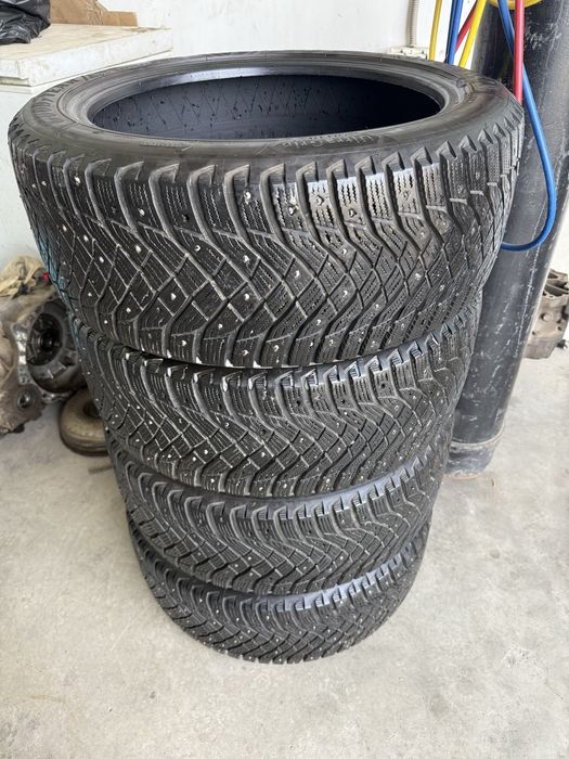 Продам резину goodyear