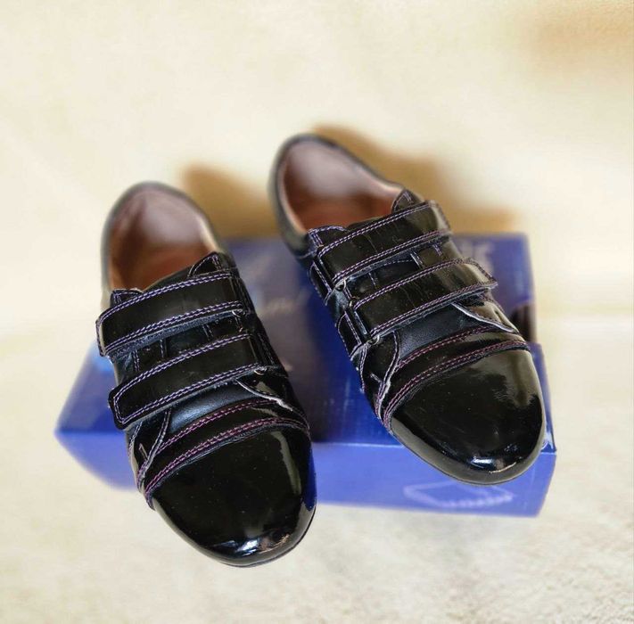 Туфли-кроссовки. Размер 35.