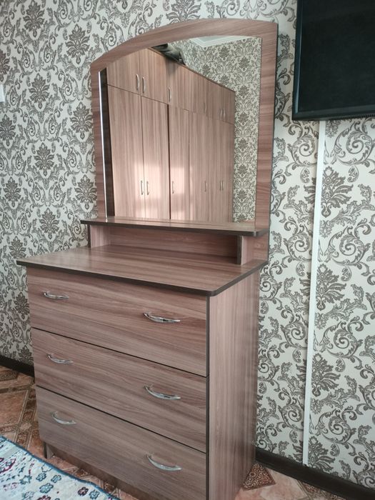 Продаётся комод в отличном состояний