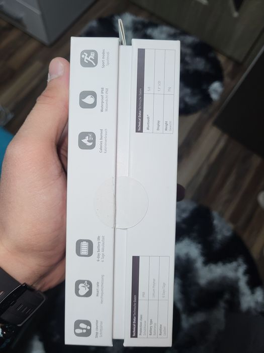 Se vinde urgrnt Smartwatch Hama 5910