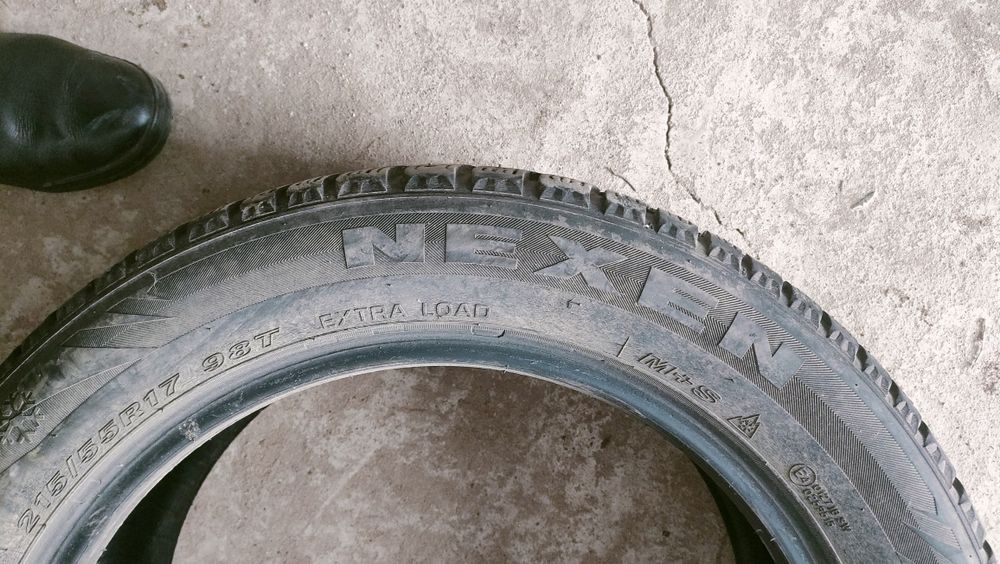 Продам шины 17/215/55