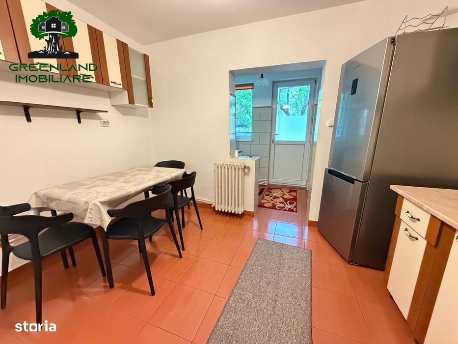 Apartament 3 camere, 2 bai, DECOMANDAT, gradina, Nicolina-prima statie
