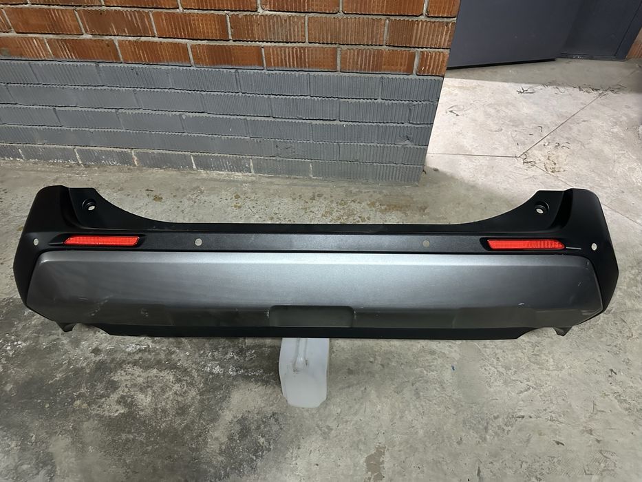 Задний бампер RAV4