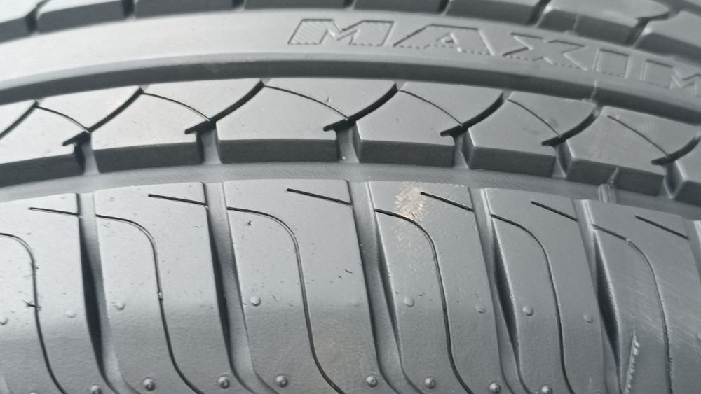 185/55/15 Maxtrex Дот 0125
