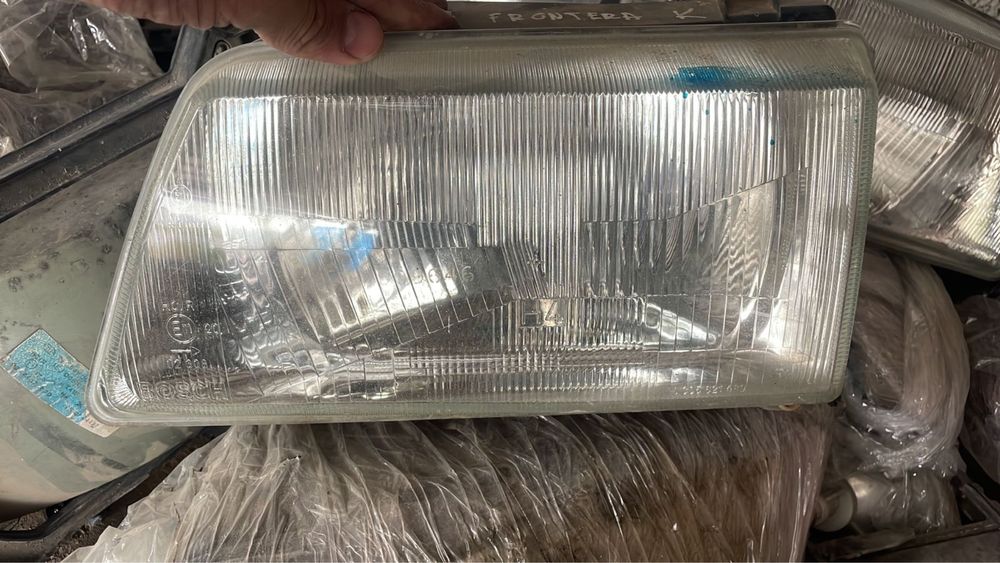 Пердние фары опель фронтера