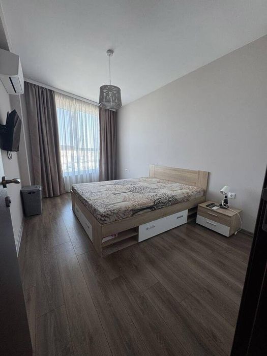 Дава се под наем Тристаен апартамент в Бургас, Славейков - 108 кв.м за 1346.4 € - Снимка #4