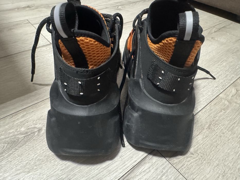Sneackers By McQueen