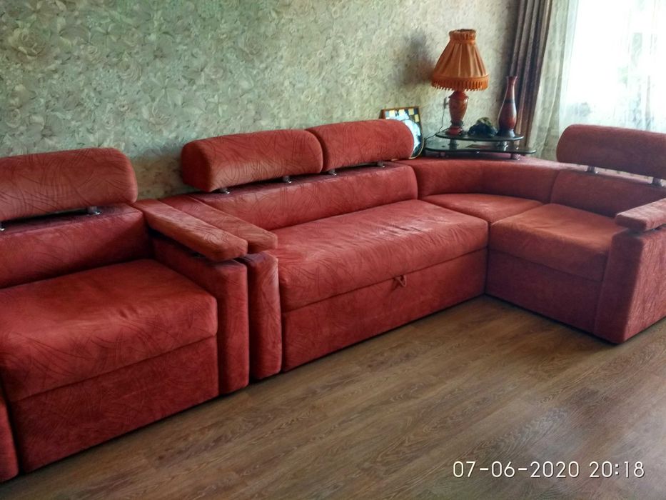 Продам мягкую мебель для гостиной комнаты