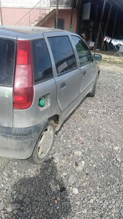 vand fiat punto 1.2 benzina acte valabile asigurare pe un an!!