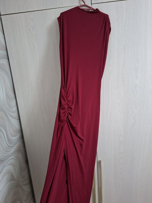 Платье вечерний красивый