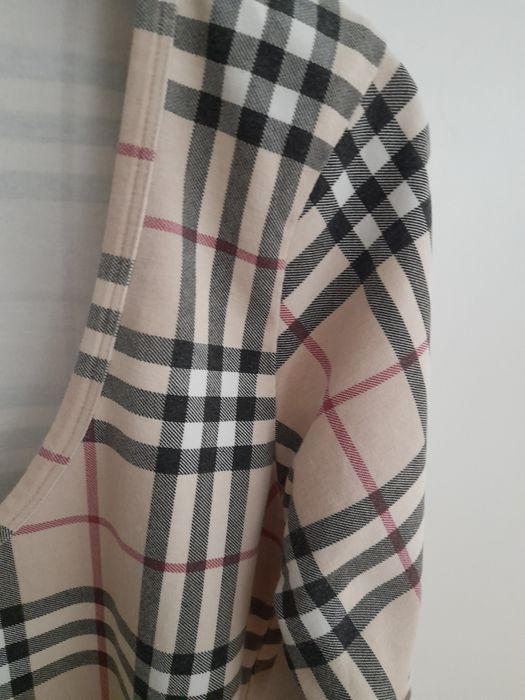 Bluza Burberry, m, 120 lei