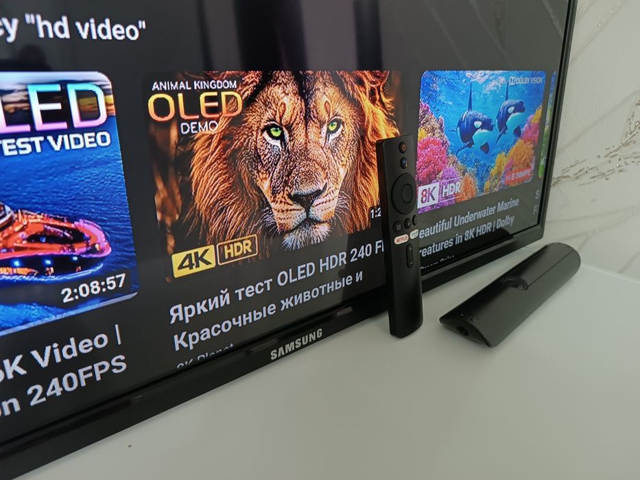 Телевизор + Смарт Mi Stick Xiaomi.