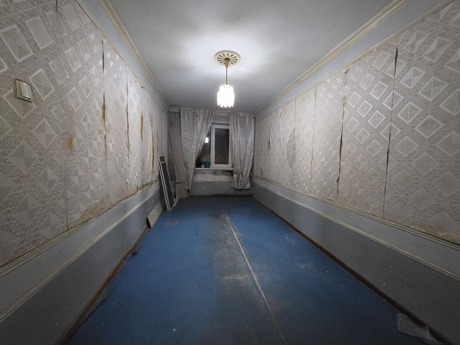 Калининскийда 3 хоналик квартира  сотилади.