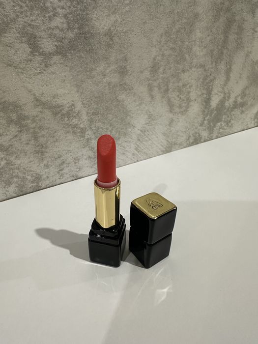 Estee Lauder, Bellebox, La Roche-Posay, Guerlain козметика