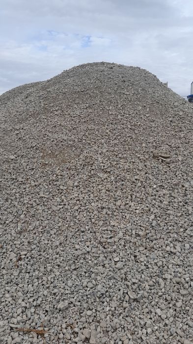 Transport mărgăritar nisip piatră spartă etc.