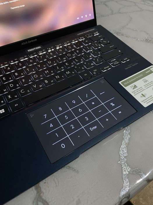 Asus Zenbook 14 OLED