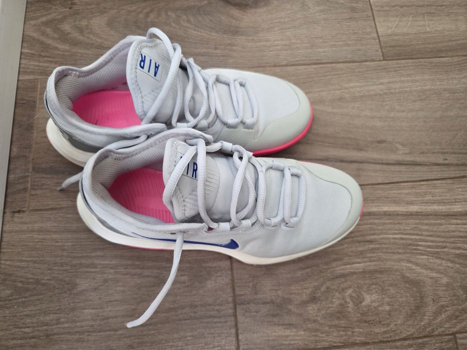 Маратонки NIKE  36,5, 23 см стелка