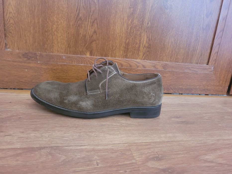 Официални обувки и мокасини