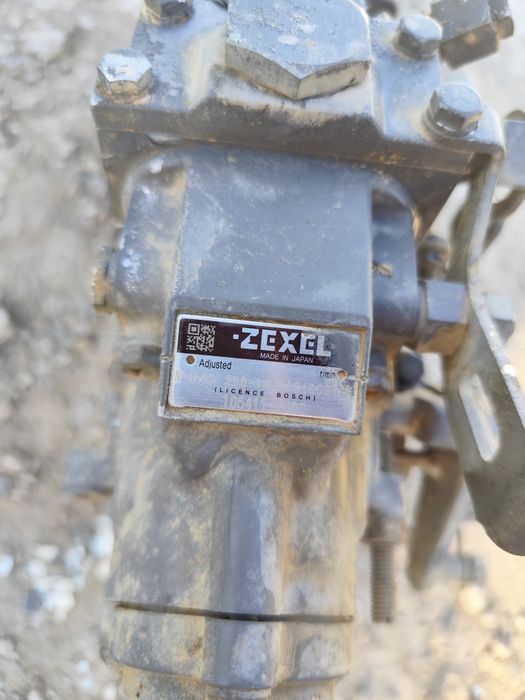 Тнвд от экскаватора  хитачи