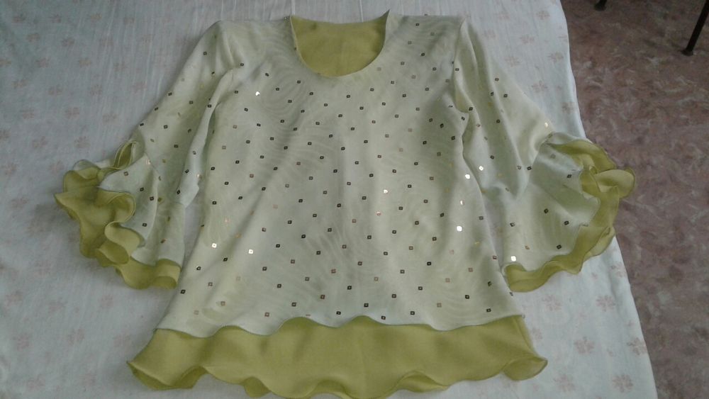 Костюм женский вечерний