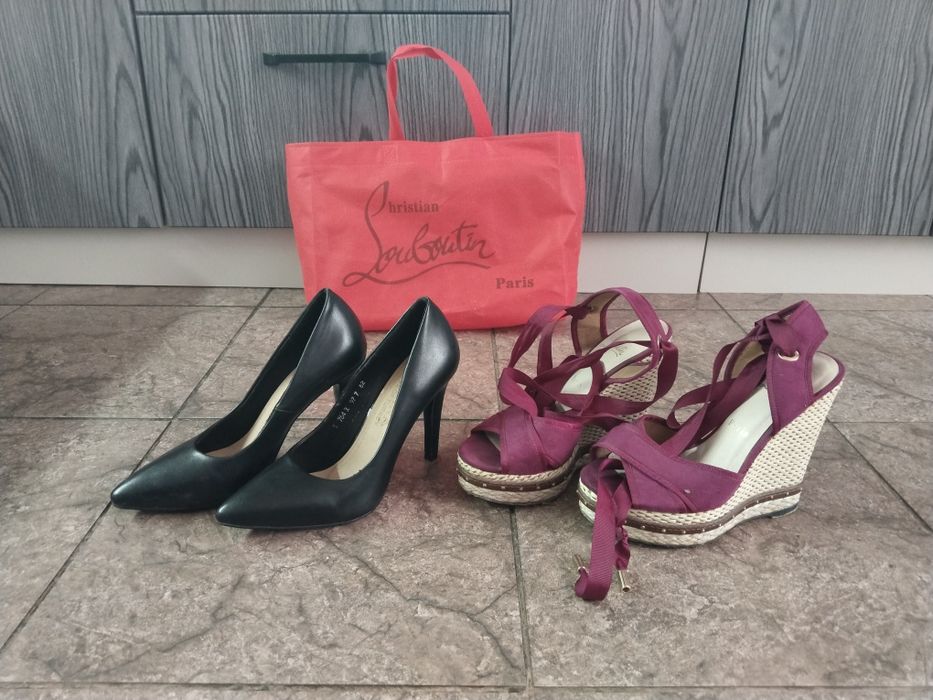 Женские туфли и босоножки