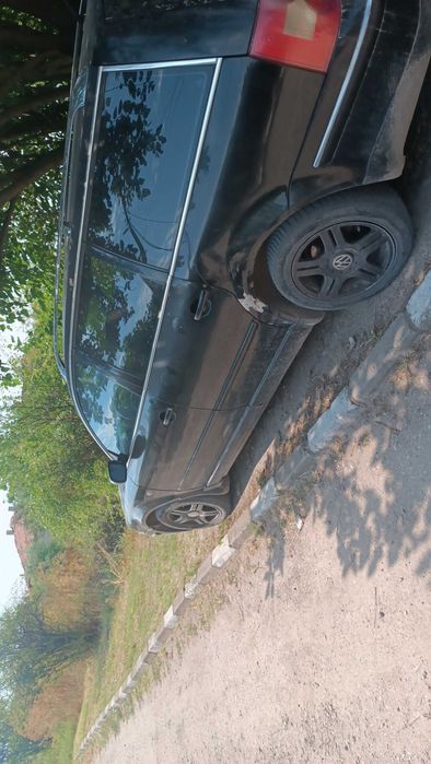 Автомобил пасат б 5.5 2002 година