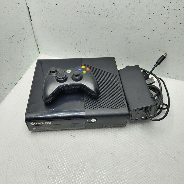 X box 360E 512GB