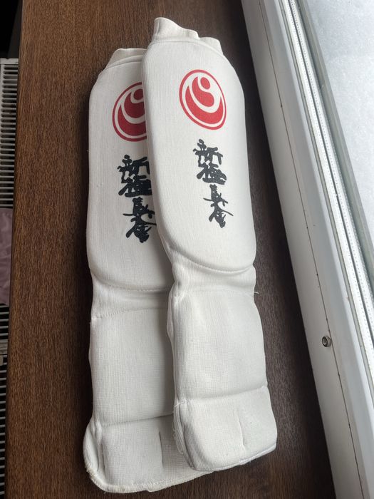 Срочно продаем Кимано для карате 9-10 лет