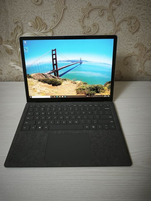 Microsoft Surface Laptop 4