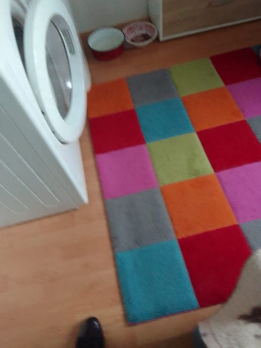 Covor de camera.dimensiune de 180/130,