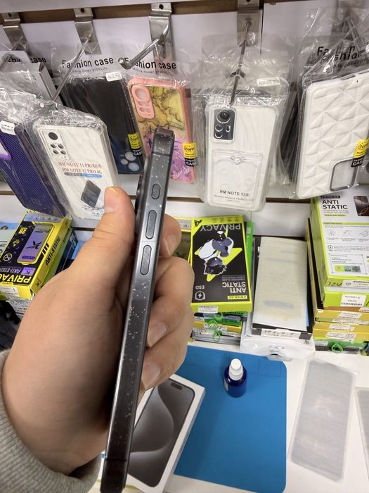 Айфон 15 про Есим