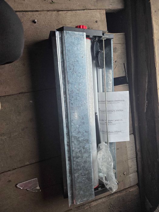 Masina de lipit tapet