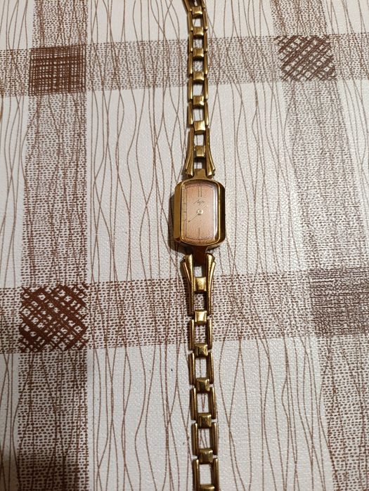 Продам советские наручные часы