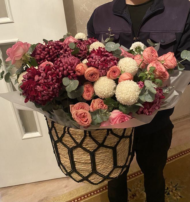 Продам 2 букет цветов