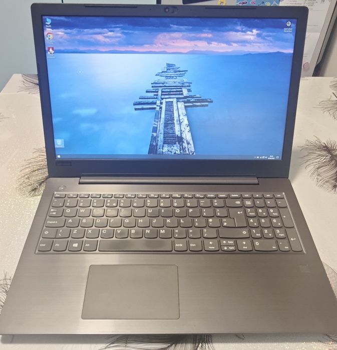 laptop lenovo v330 15ikb second hand si noi de vanzare • Anunturi