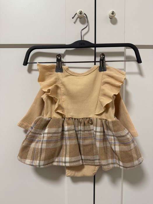 рокля  размер 0-3 месеца