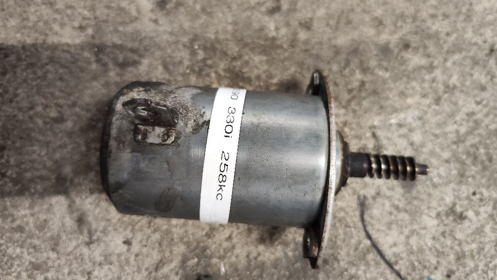 Моторче за  разпределителни валове бмв N52