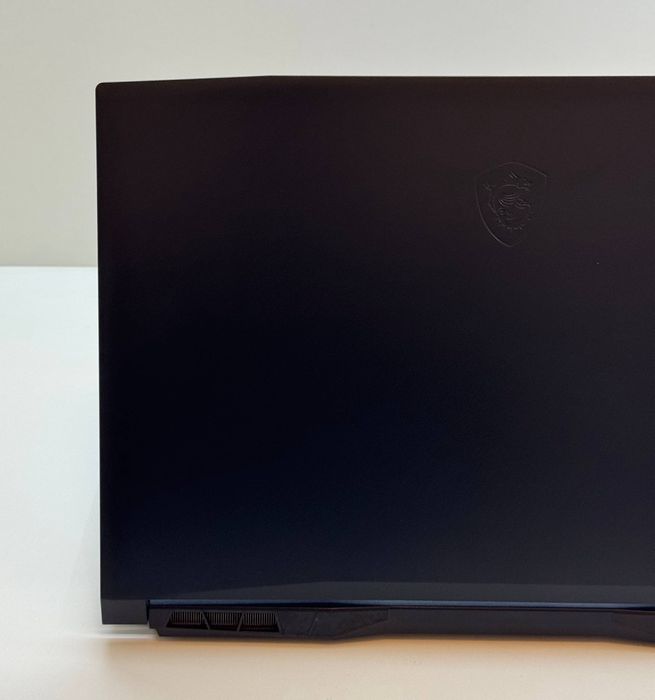 Msi SWORD 17 — i7 11800H / DDR4 16GB / RTX3050 4GB