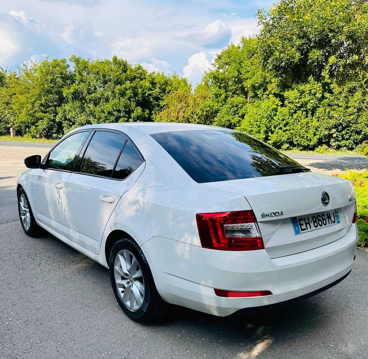 SKODA Octavia 2016 — imagine 3