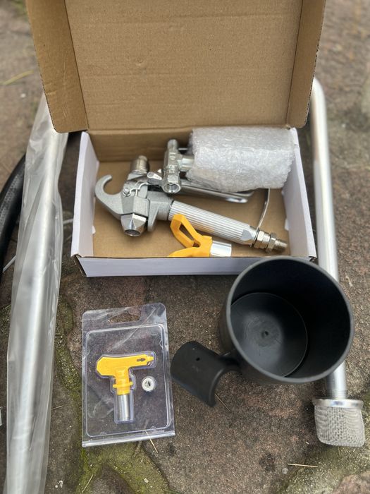 Промоция 299€! Машина за безвъздушно боядисване VEVOR 2200W 2.0L/min