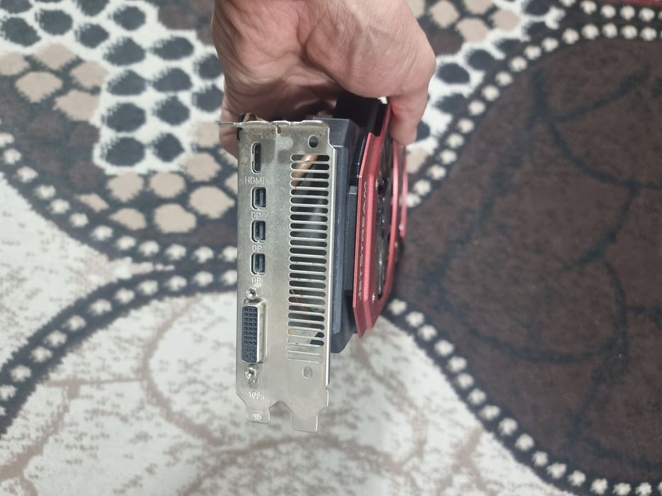 Video karta sotiladi