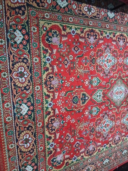 Gilam, gilam sotiladi
